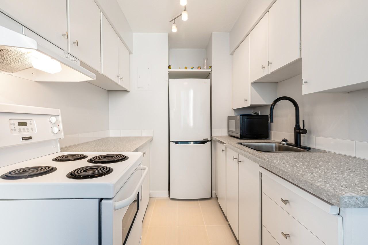 1251 Cardero Street #1505 - Photo 4 of 19