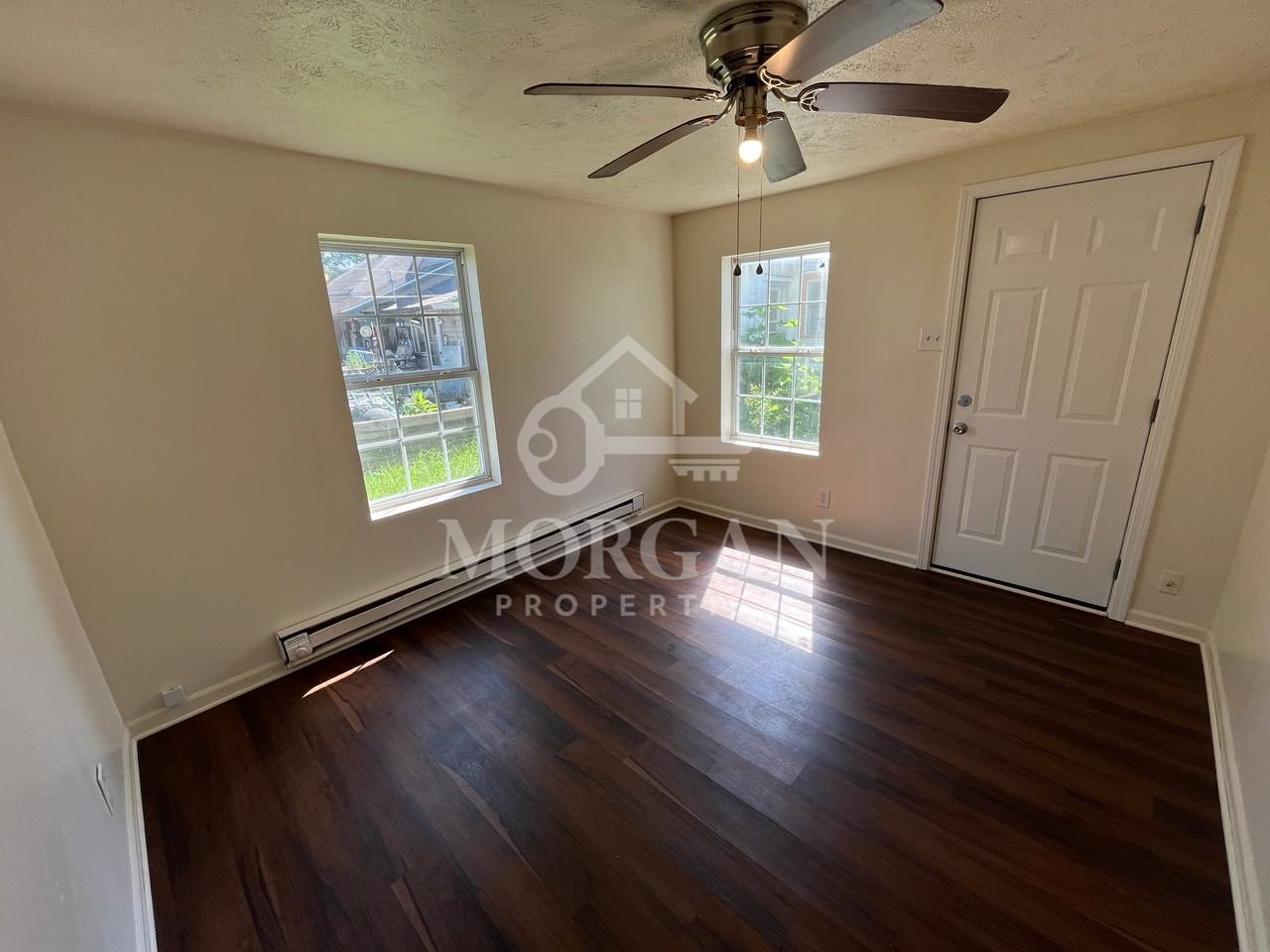 2316 Walnut St - Photo 2 of 5