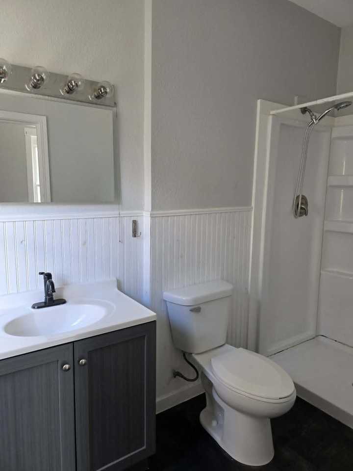 25 1st Ave Sw #1 - Photo 3 of 4
