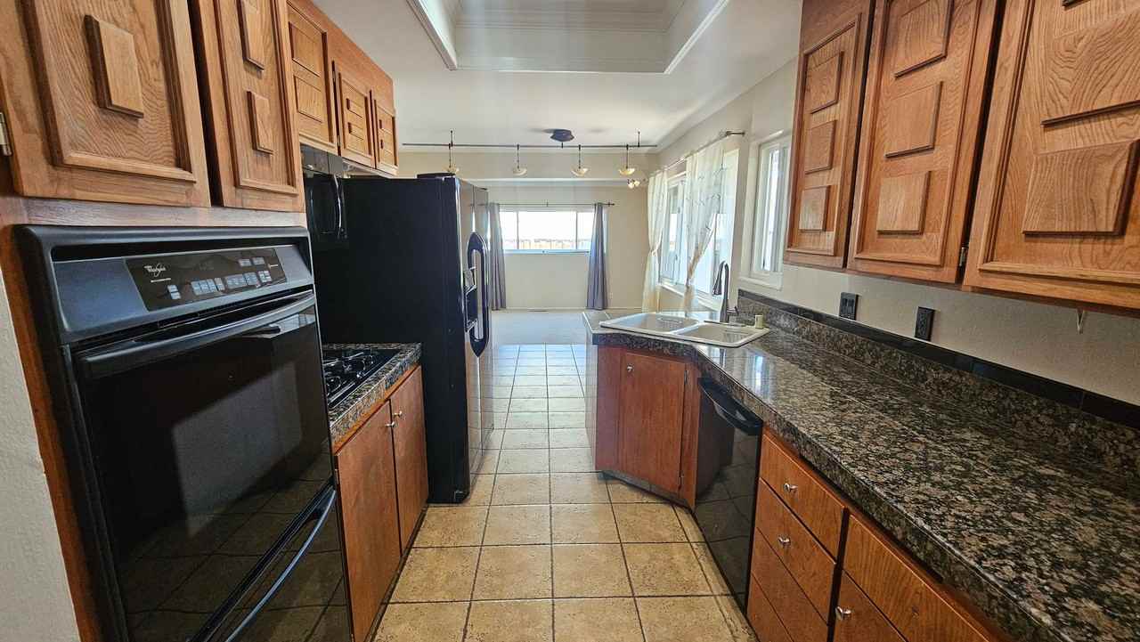 3903 Payne Rd - Photo 3 of 19