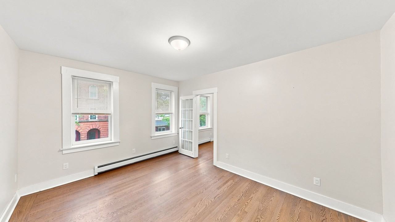 335 John St #2 - Photo 5 of 9