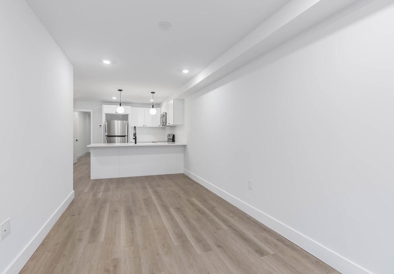 2057 E Rush St #1 - Photo 3 of 15