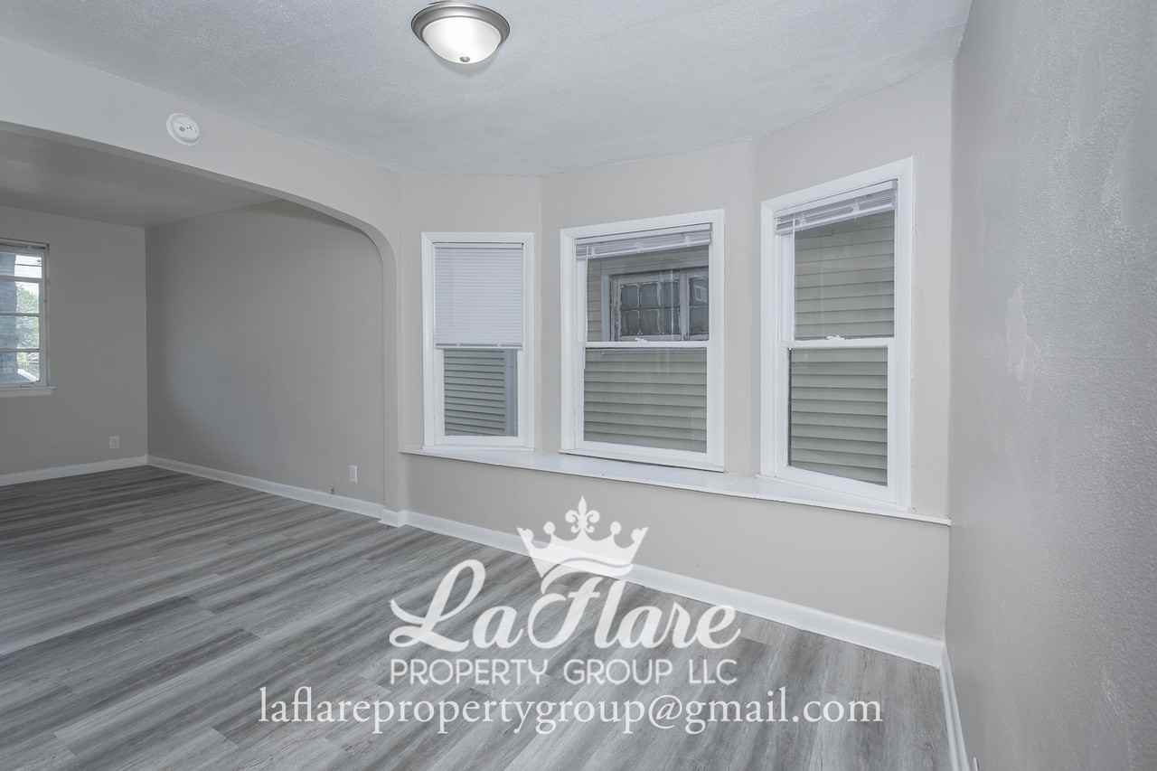 1219 Idaho St #1 - Photo 4 of 18