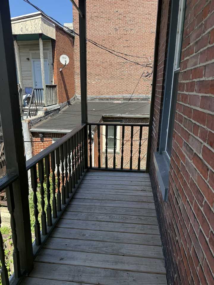 266 Forster St #2 - Photo 3 of 17