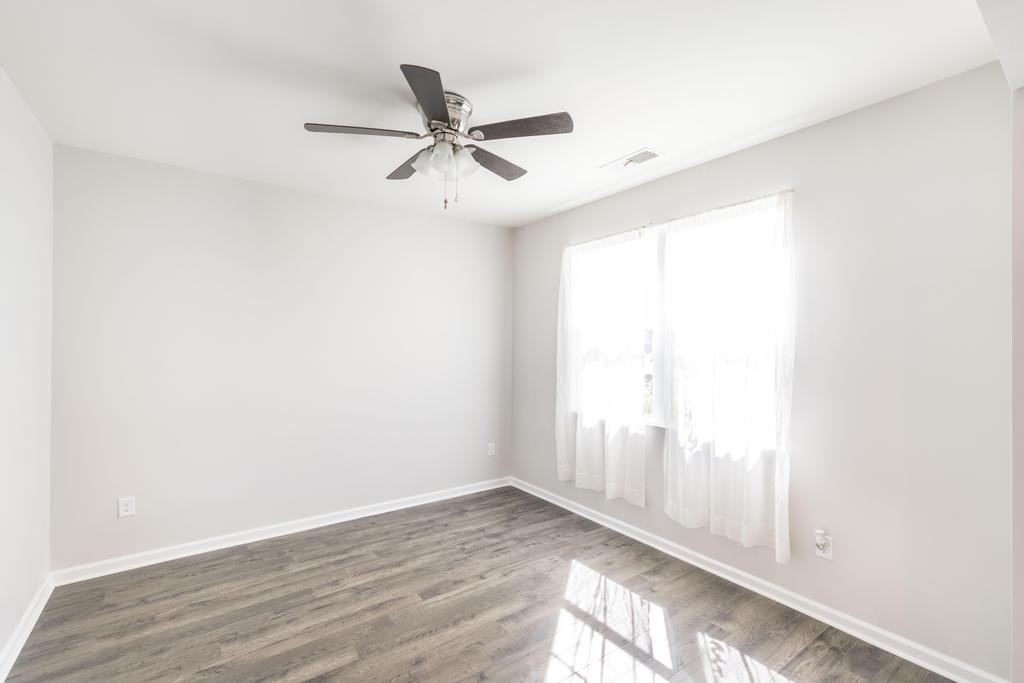 200 Harrow Dr #1 - Photo 6 of 40