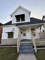 featured image of 129 N Olive St