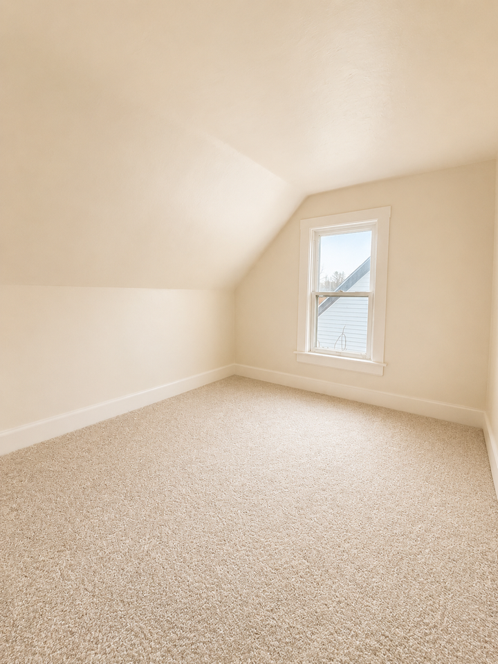 129 N Olive St - Photo 7 of 10