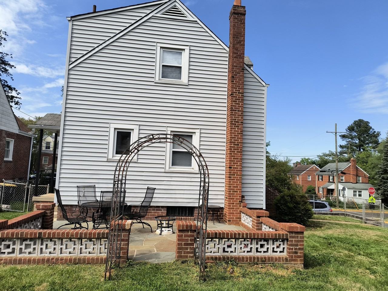6014 43rd Street - Photo 3 of 15