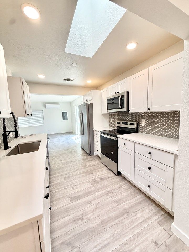 2442 Mountain View Dr #1 - Photo 5 of 25