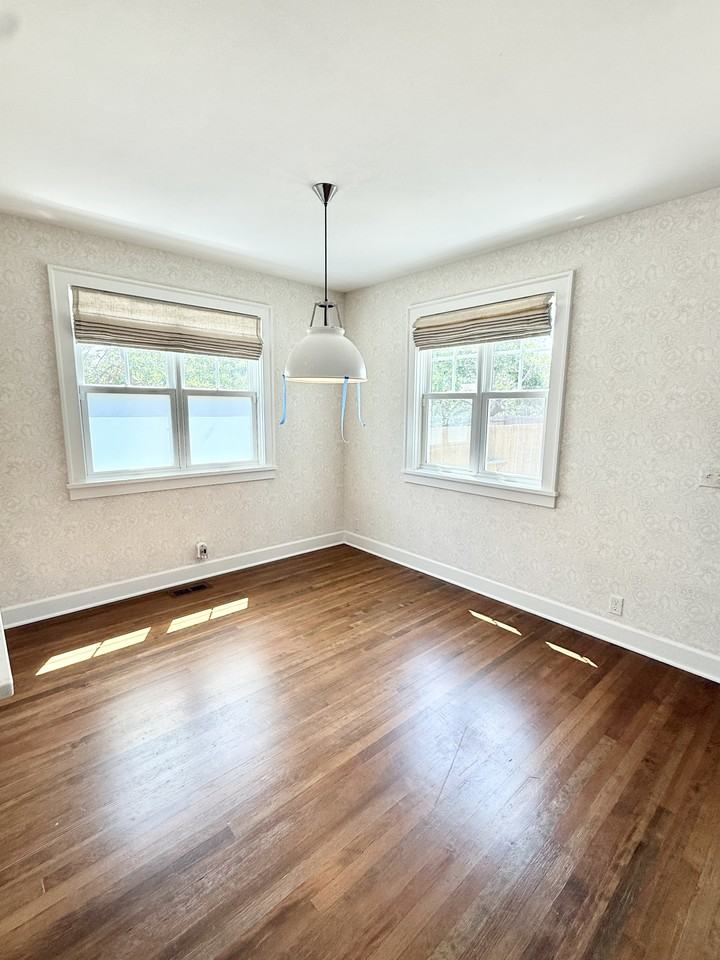 913 7th St #1 - Photo 7 of 28