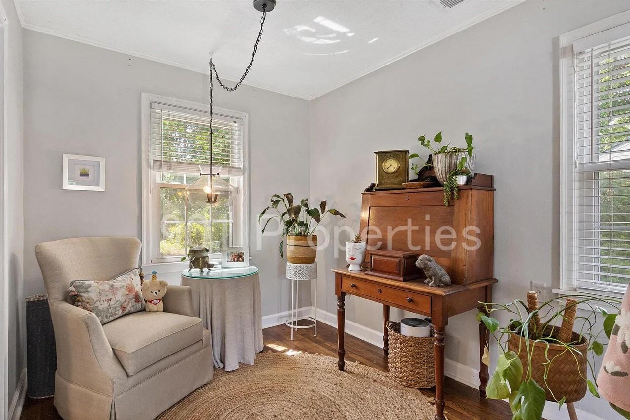 499 Lytle St #1 - Photo 4 of 21