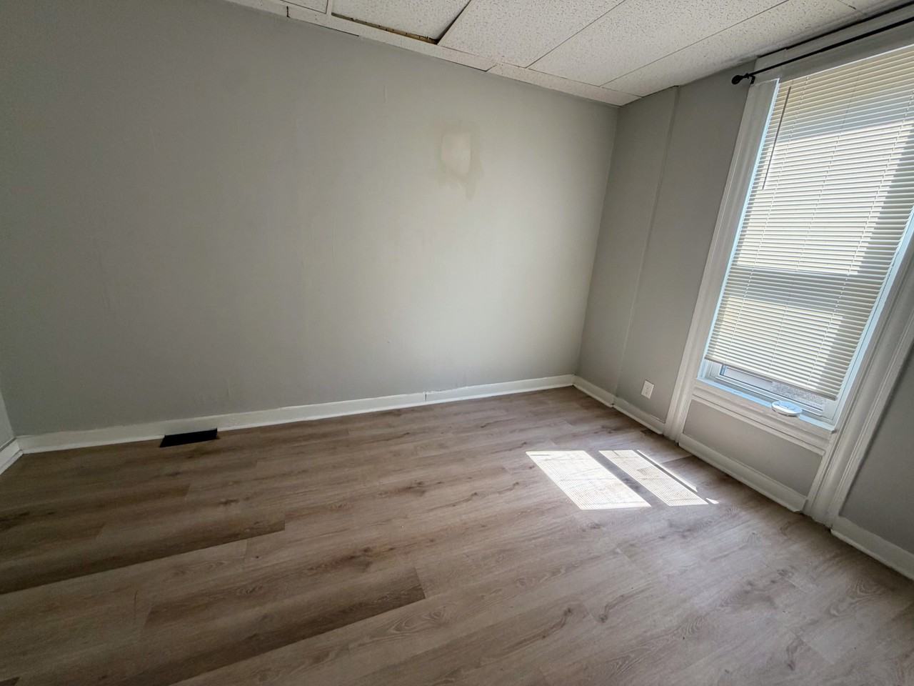 7 Edmonds St Rear #9REAR - Photo 5 of 6