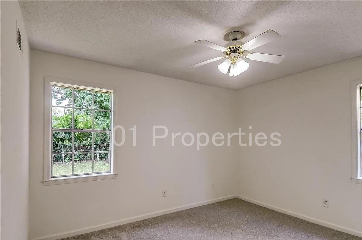 5548 Montpelier Dr #1 - Photo 6 of 18