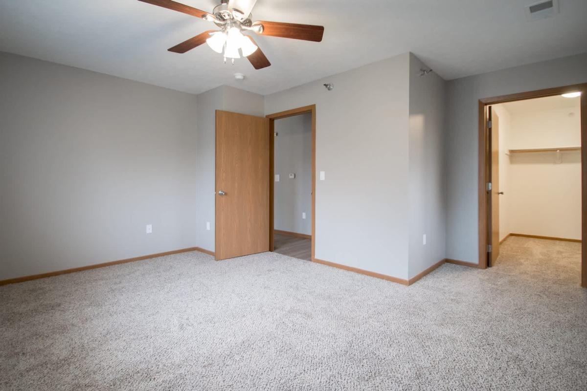20222 Glenmore Dr - Photo 4 of 27