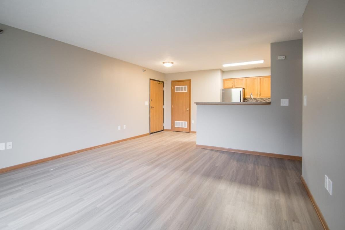 20222 Glenmore Dr - Photo 3 of 27