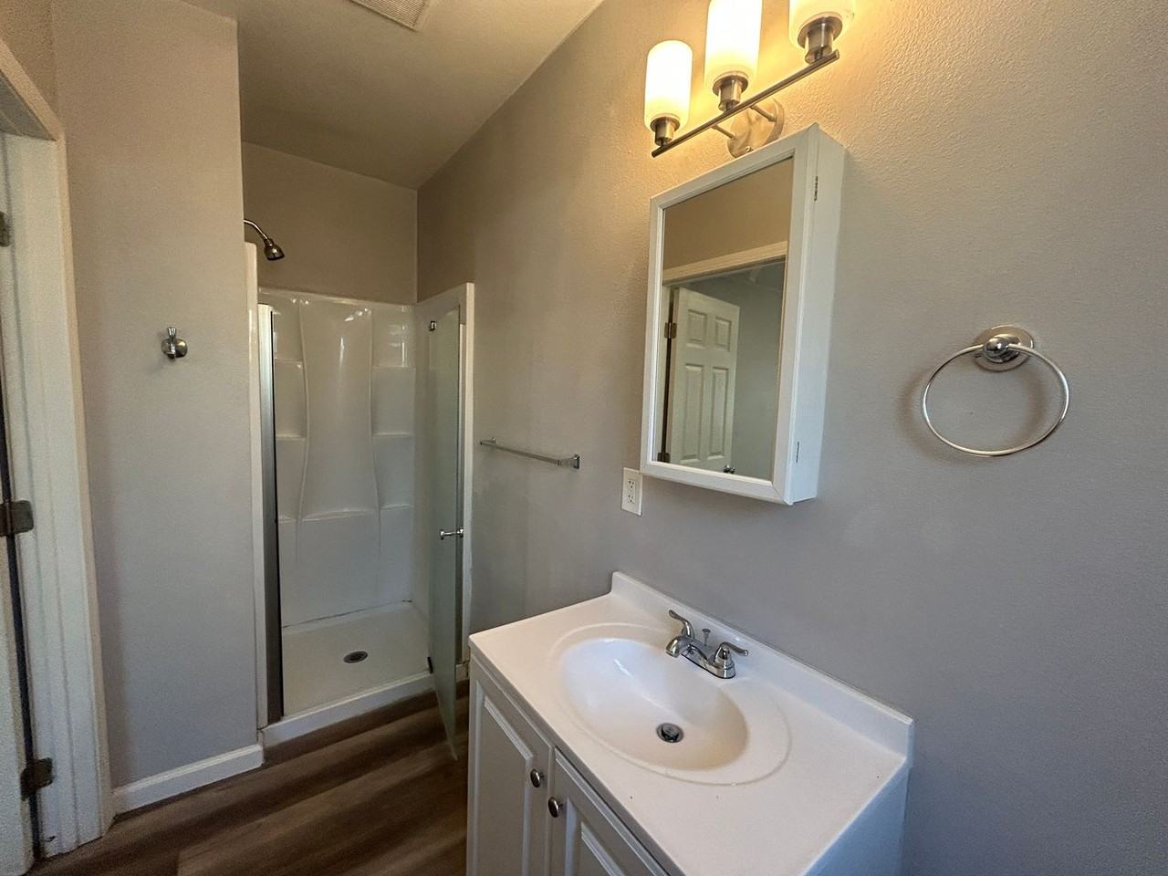 624 J St - Photo 7 of 9