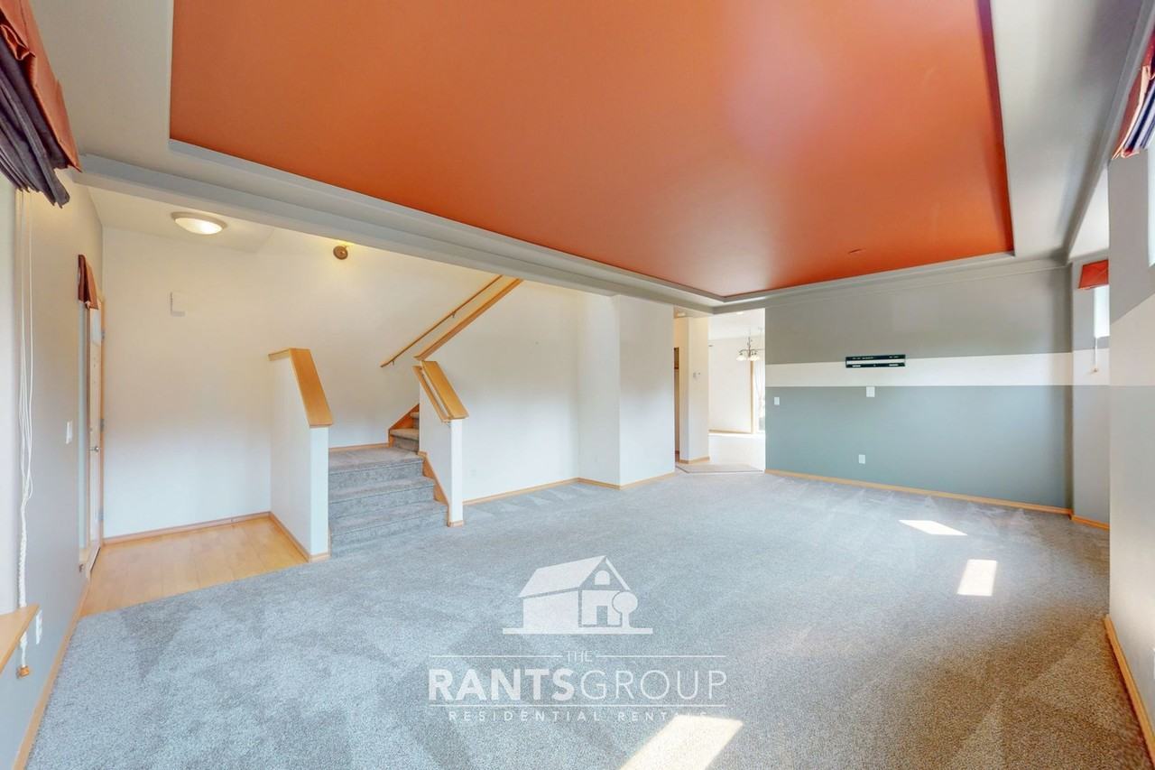 3036 70th Way Sw - Photo 3 of 34