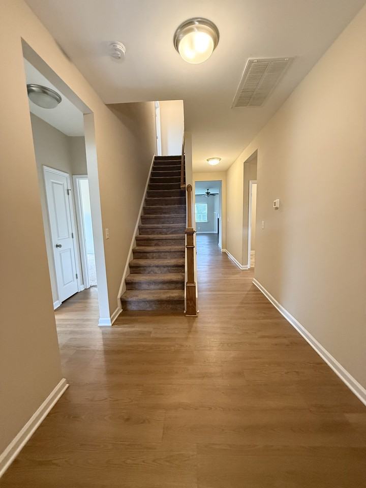 222 Skyway Dr #1 - Photo 3 of 24