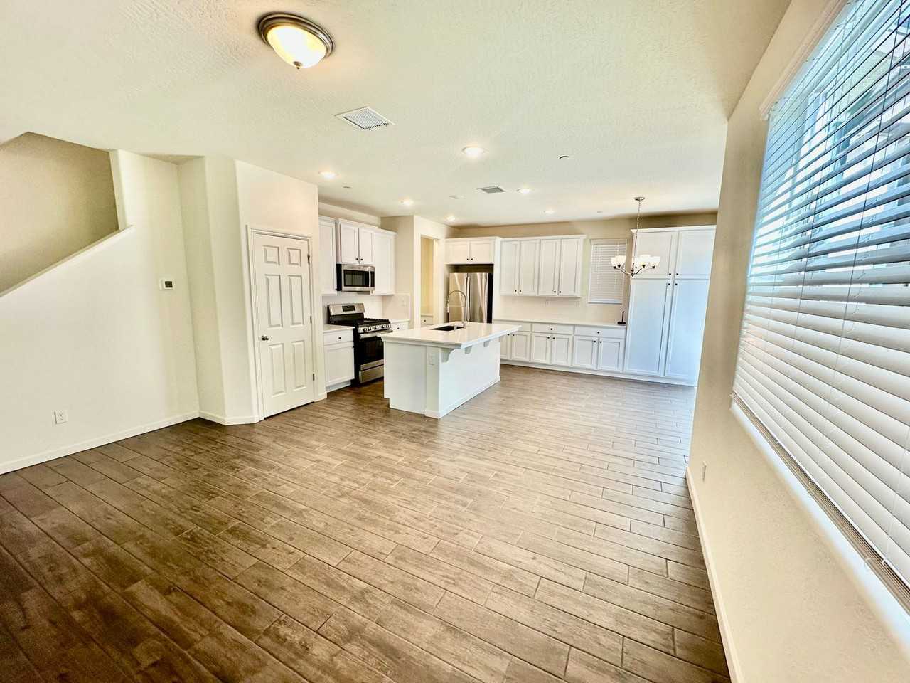 6319 E Riesling Dr - Photo 5 of 32