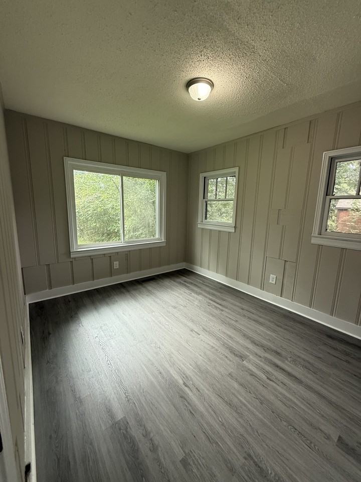 2009 32nd Ave N #1 - Photo 5 of 8