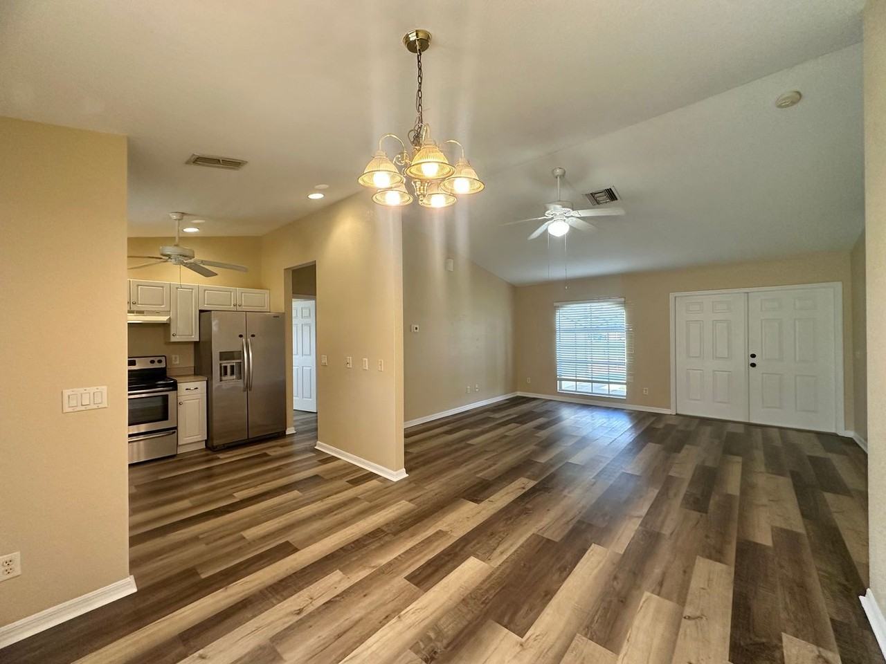 1137 Nw Juanita Pl - Photo 5 of 17