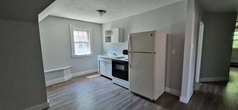 177 Sisson Ave Fl 3 #FL3 - Photo 2 of 8