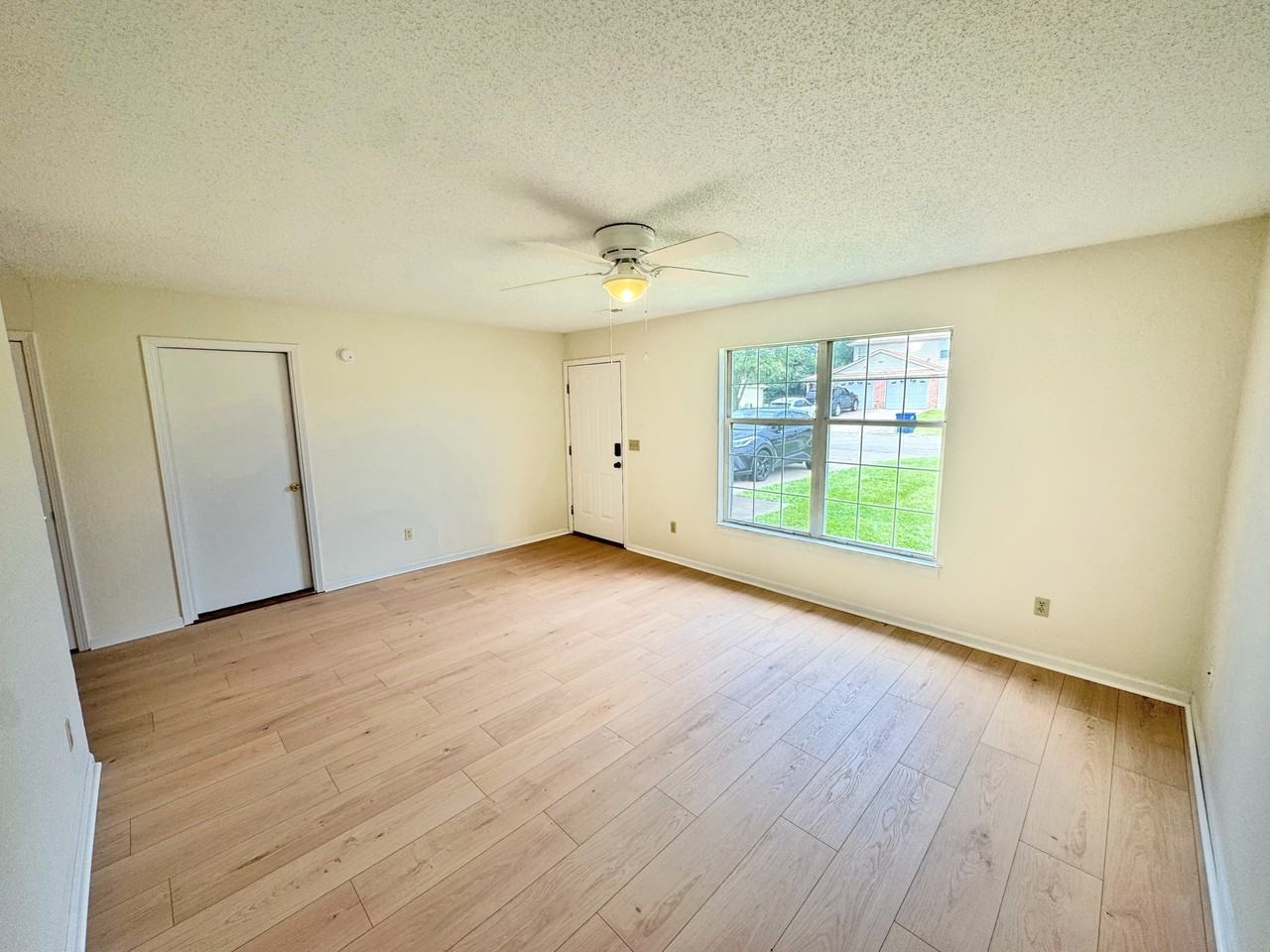 1505 W 8th Street Ter #A - Photo 2 of 13