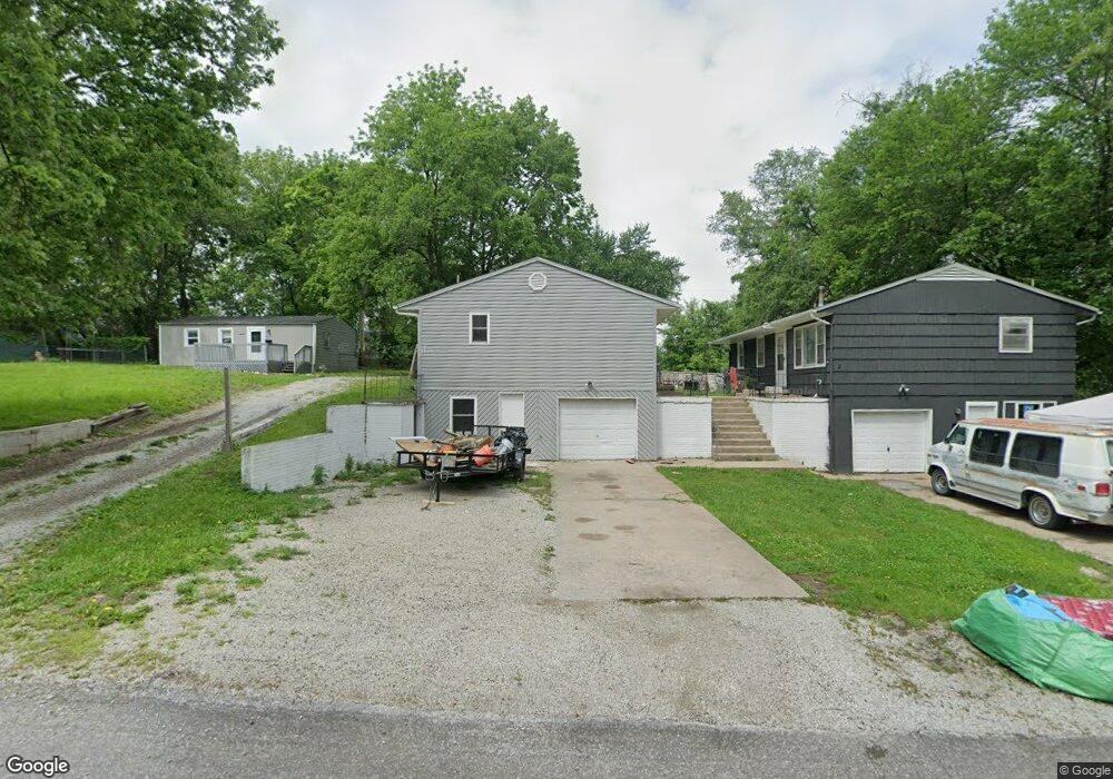 2204 S Cedar Ave #1 - Photo 3 of 6