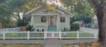 featured image of 586 Grove St