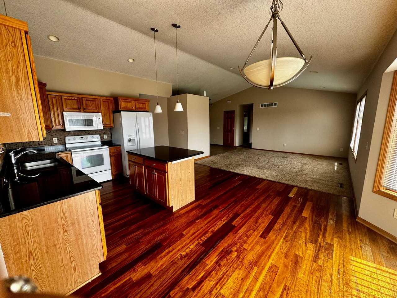 4466 35th St Nw - Photo 4 of 26