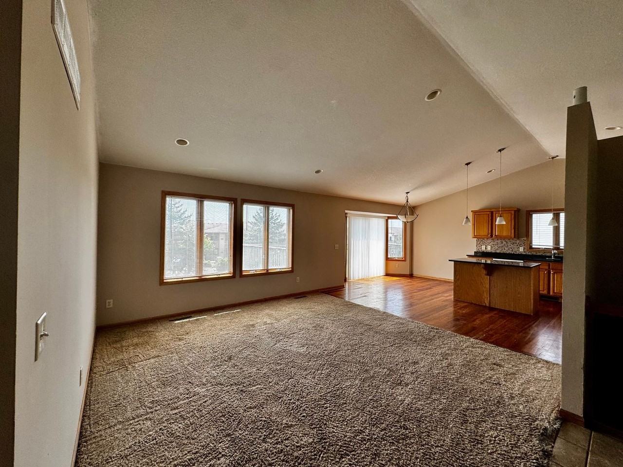 4466 35th St Nw - Photo 7 of 26