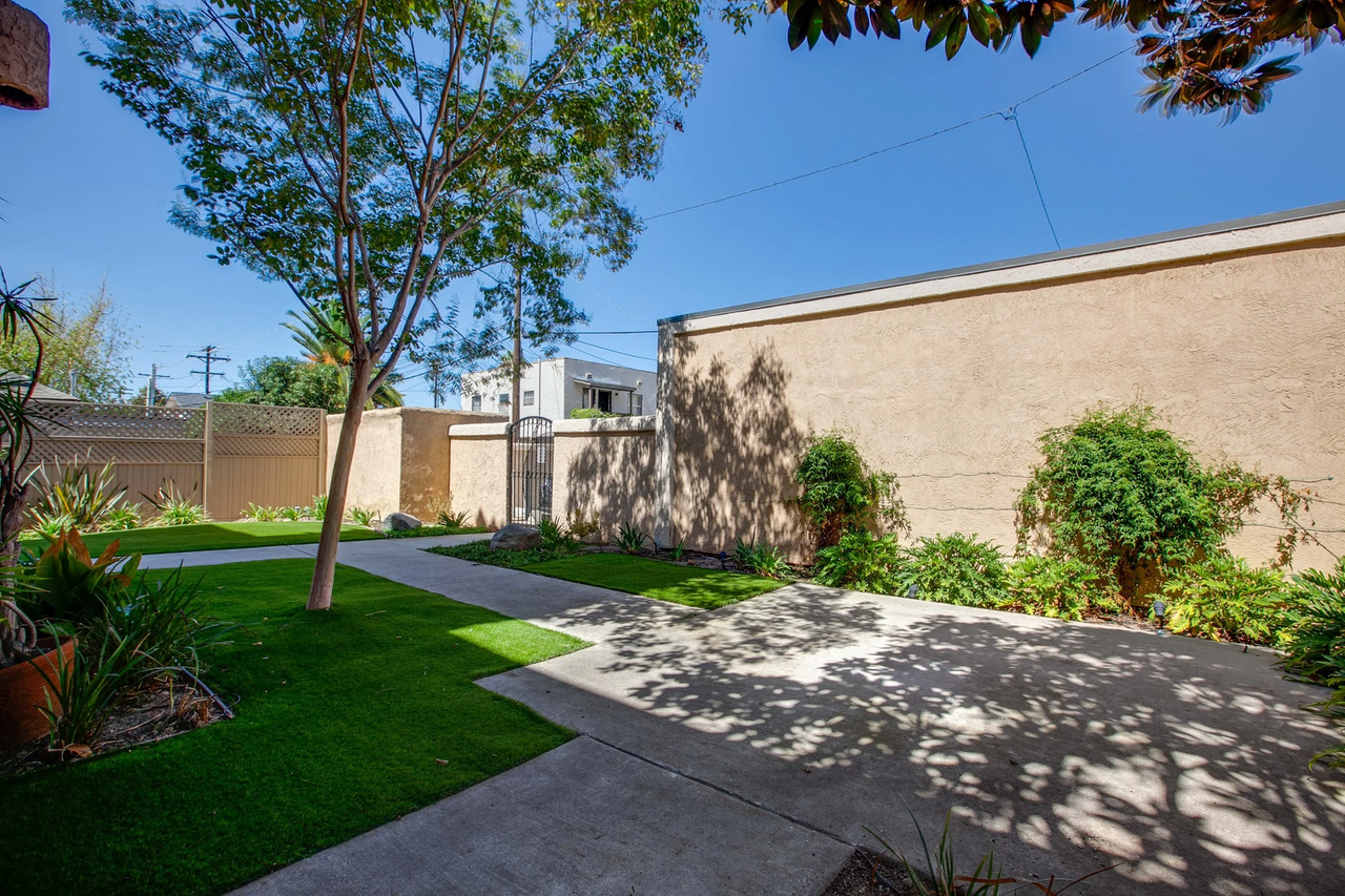 Santa Fe Villas - Photo 7 of 15