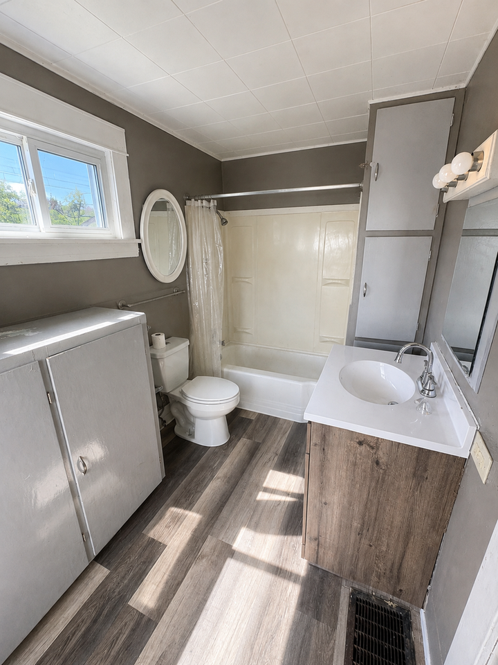 202 N Brookfield St - Photo 6 of 8