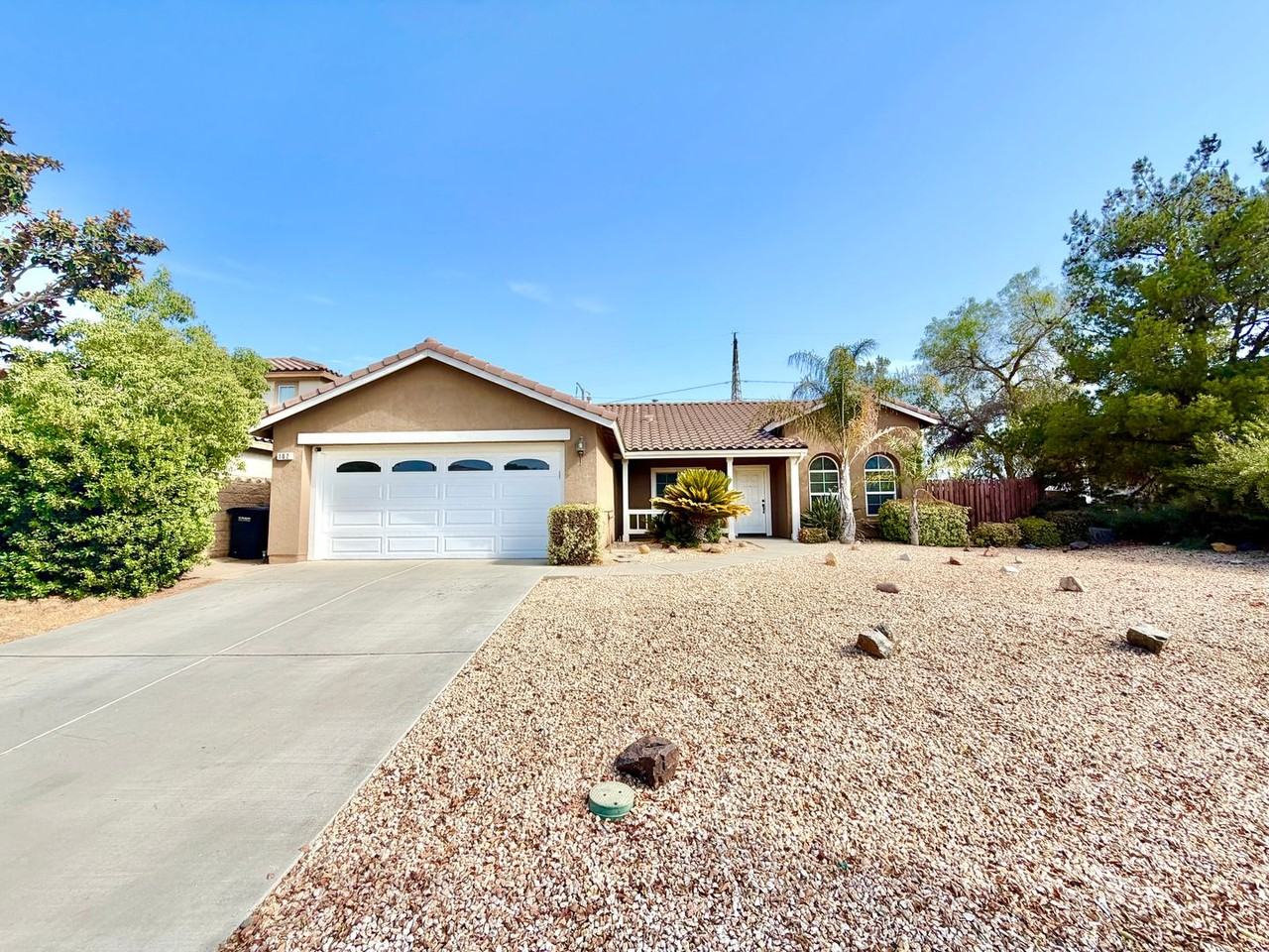 102 Goldenrod Ave