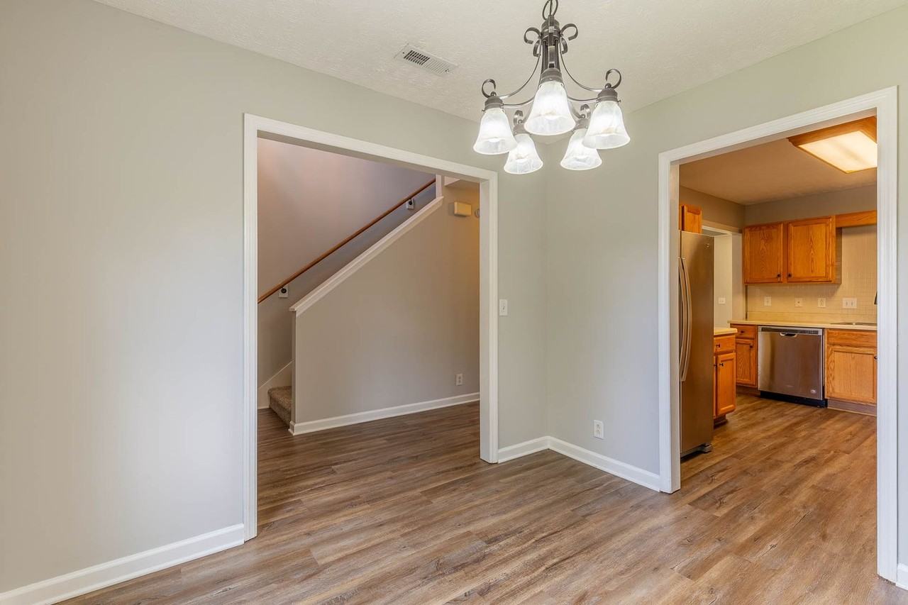 5078 Cornelius Dr - Photo 5 of 41