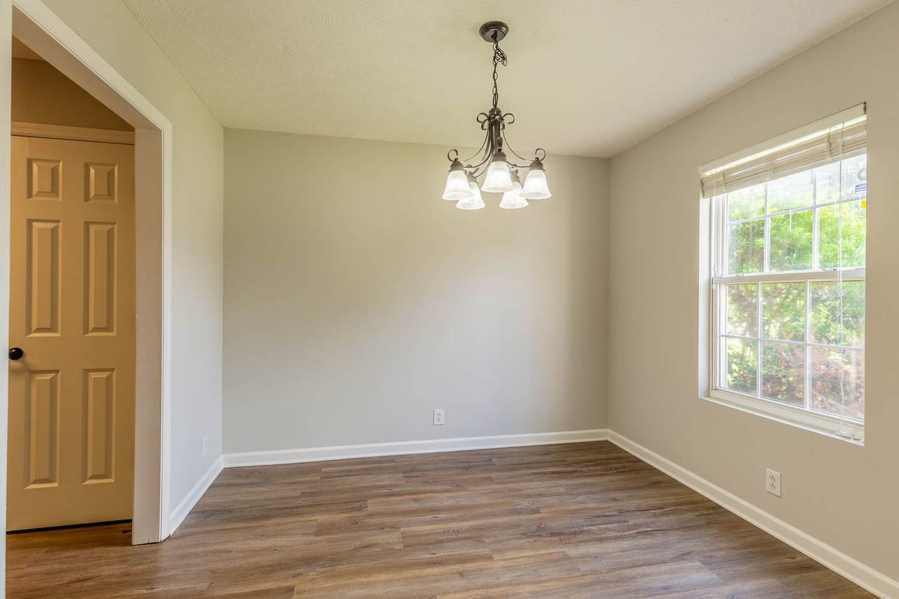 5078 Cornelius Dr - Photo 6 of 41