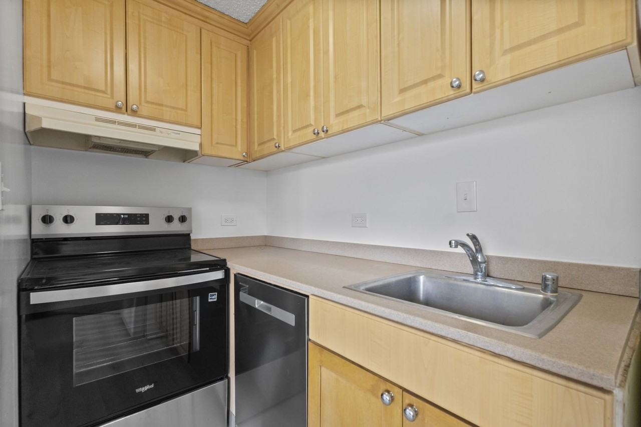 3103 Pualei Cir #203 - Photo 6 of 26
