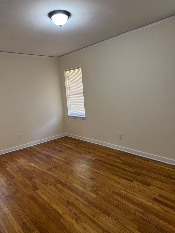 1835 Hill Hedge Dr - Photo 2 of 11