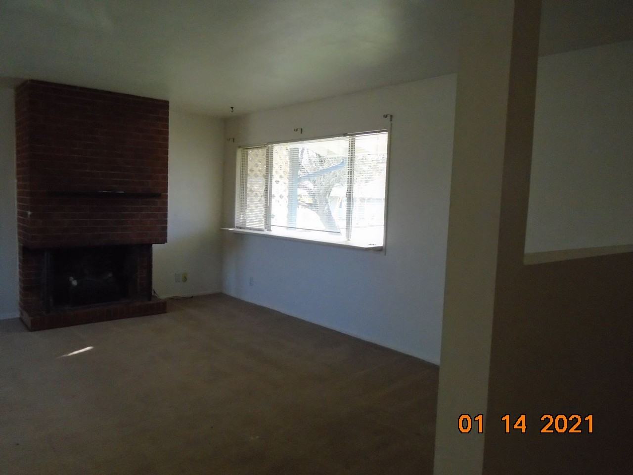 133 Ne Columbia Ave - Photo 2 of 5