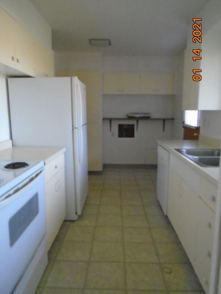 133 Ne Columbia Ave - Photo 3 of 5