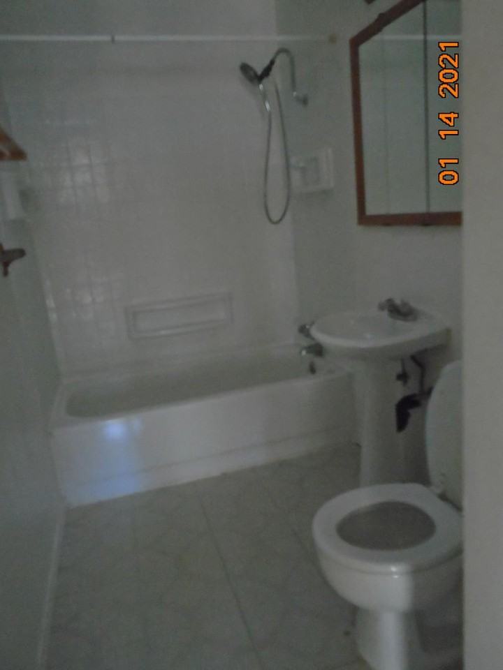 133 Ne Columbia Ave - Photo 4 of 5