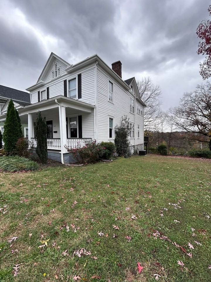 1416 Campbell Ave Sw - Photo 2 of 40