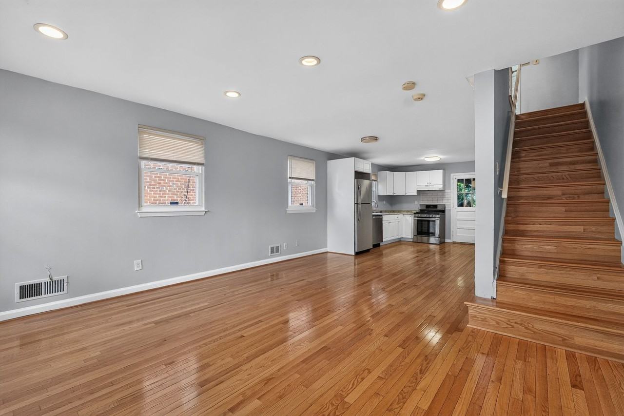 5551 Chillum Pl Ne - Photo 5 of 29