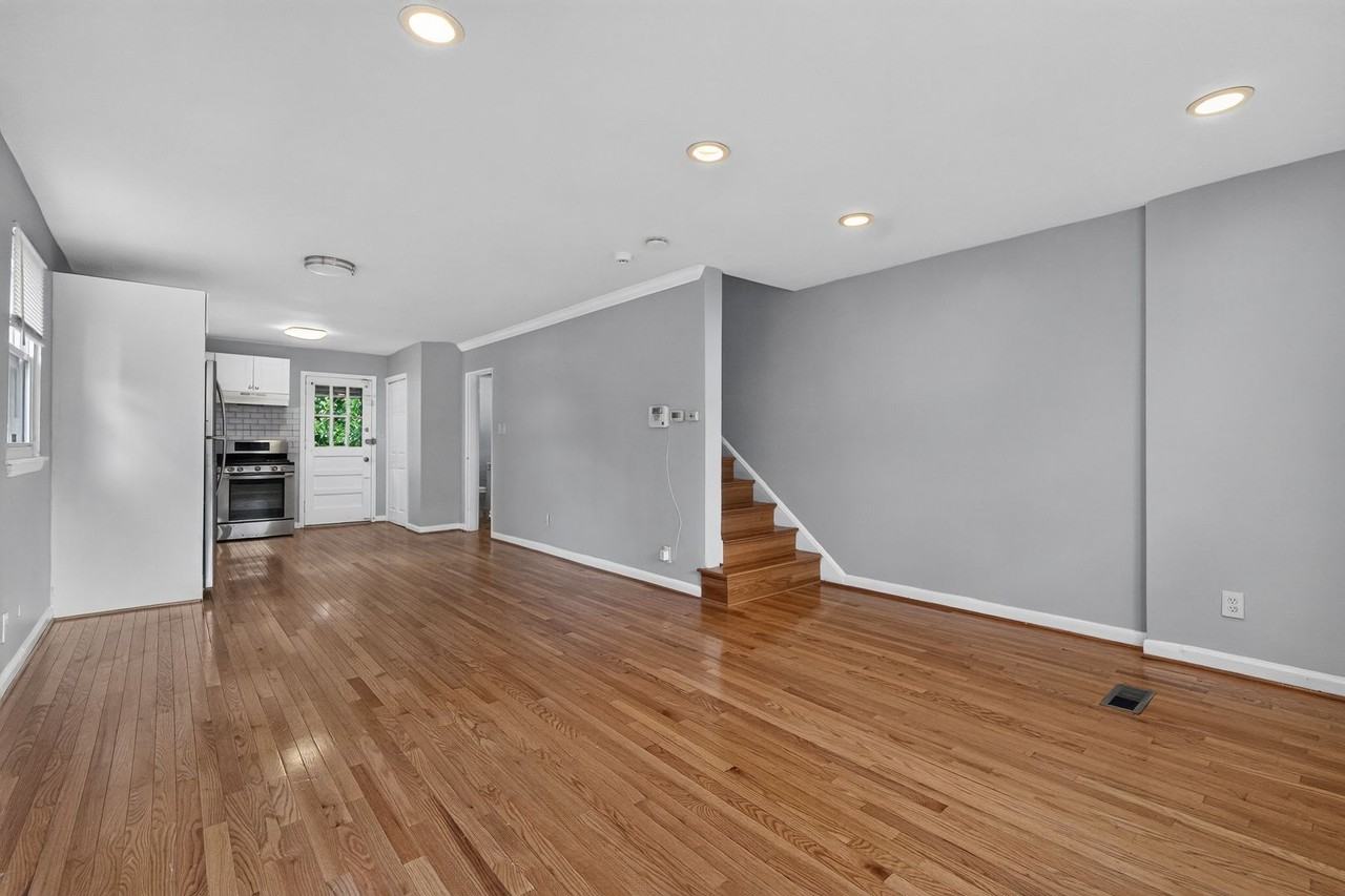 5551 Chillum Pl Ne - Photo 6 of 29