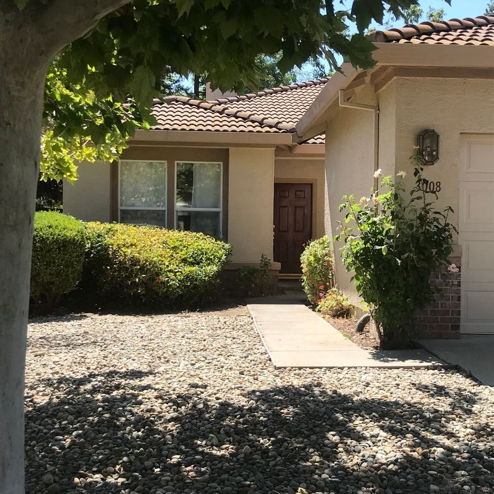 3008 Mallorca Ln - Photo 2 of 27