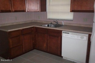 843 Emden Ave Nw - Photo 1 of 1