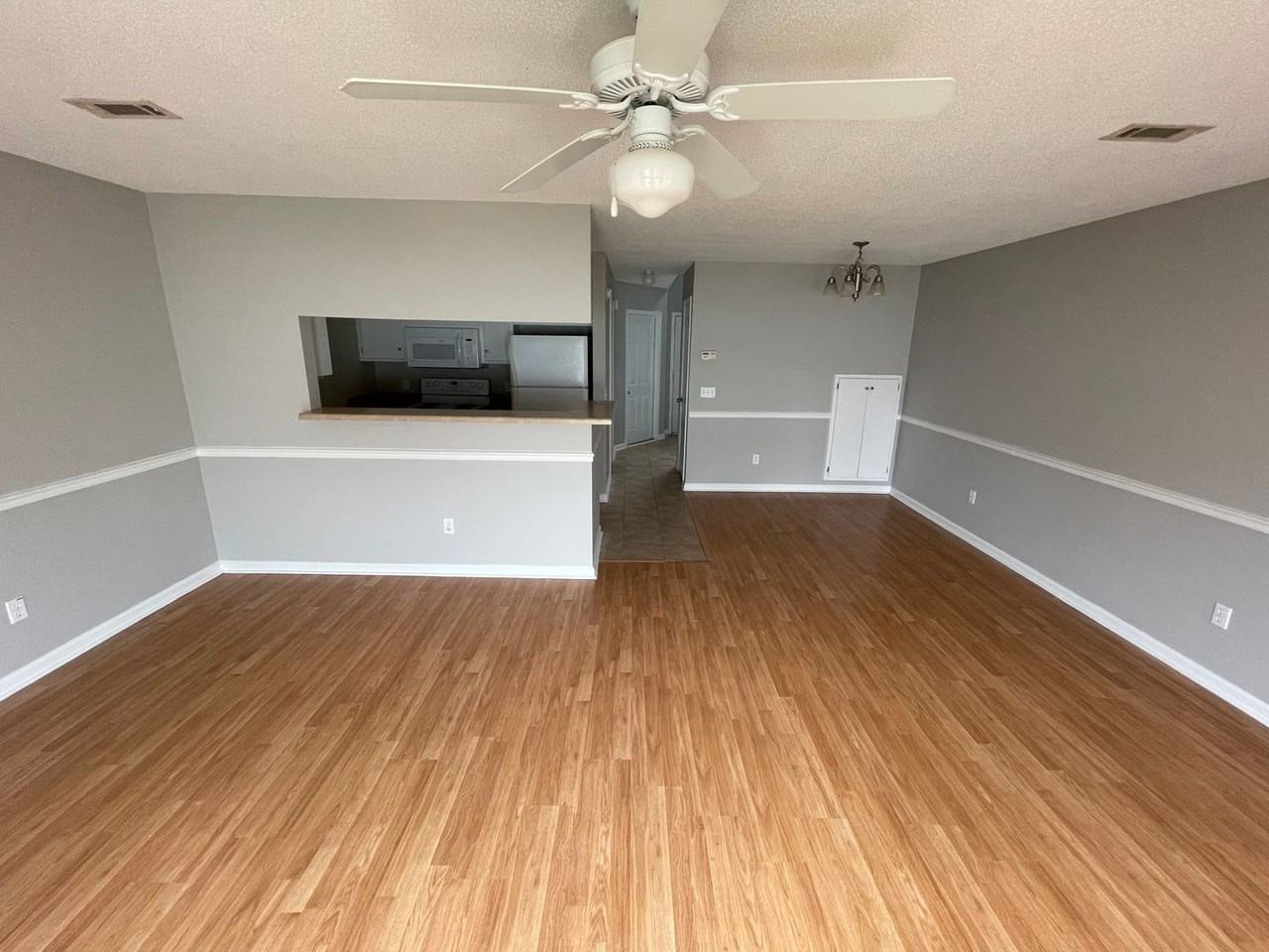 216 Claremont Ave - Photo 6 of 16