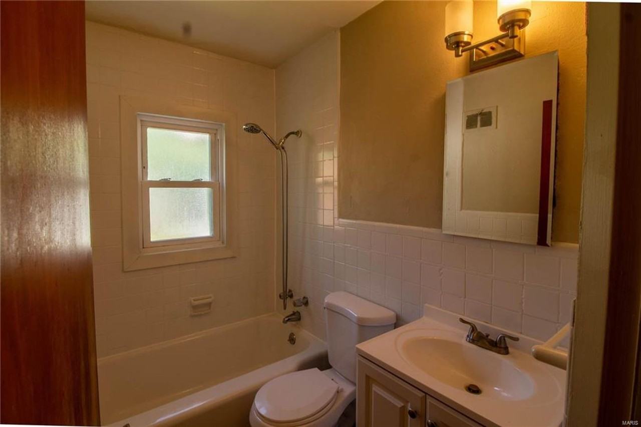 9807 Lullaby Ln - Photo 7 of 9