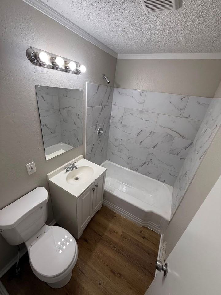 7503 E 112th Ter - Photo 4 of 10