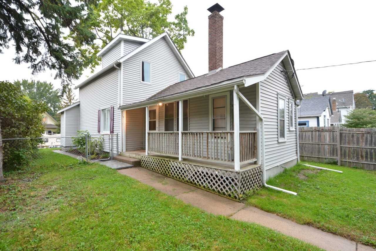 241 Page St E - Photo 2 of 27